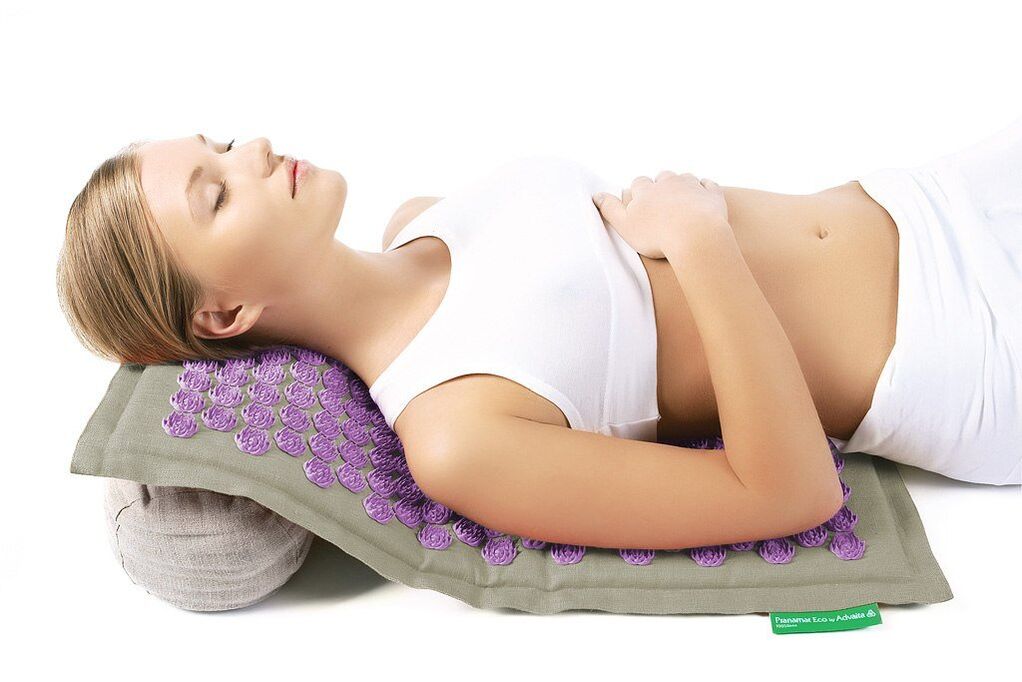 L'applicatore ad ago aiuta a combattere l'osteocondrosi del rachide cervicale